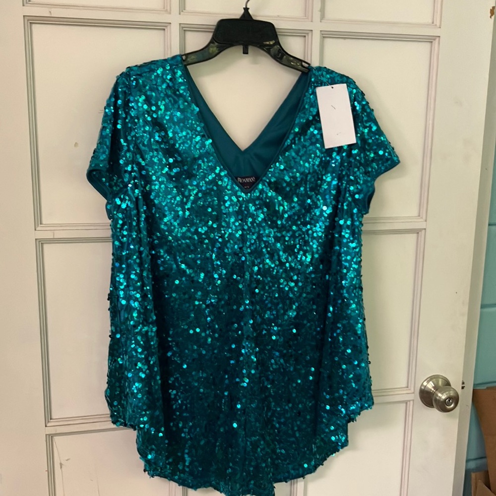 Roaman’s NWT Sequin Top 14w